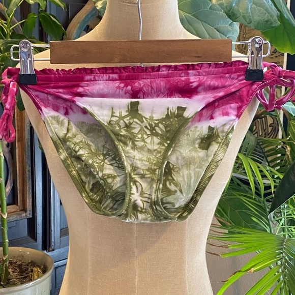 Lucky Brand tie dye string bikini bottom - Picture 1 of 6